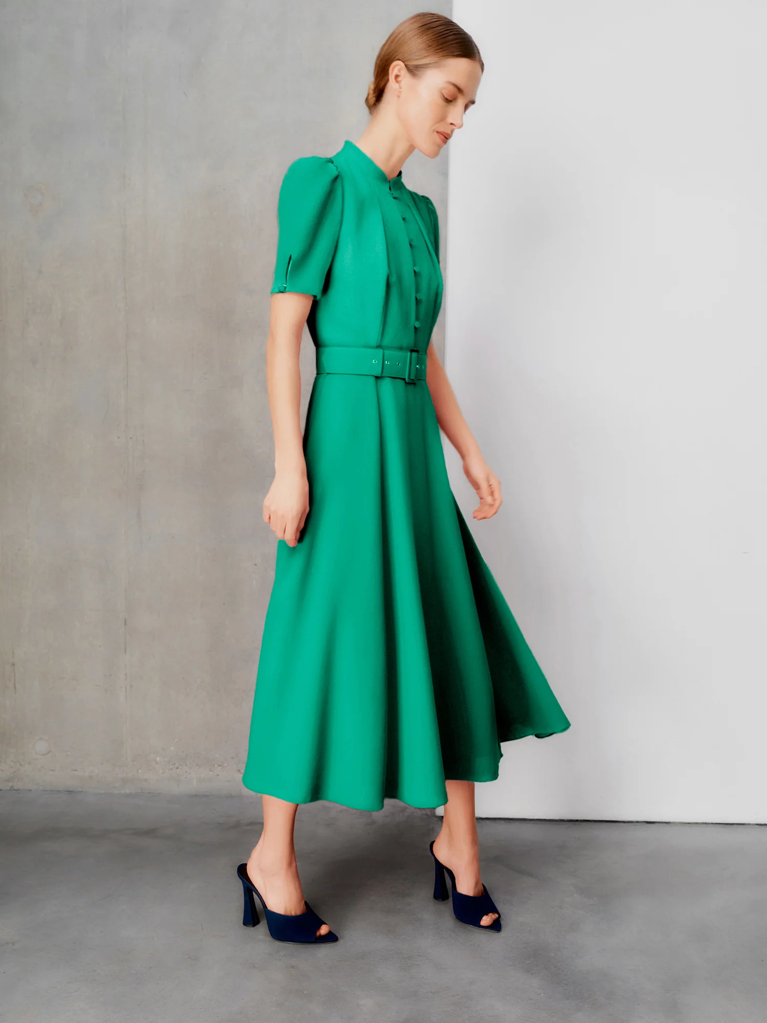 Ahana Emerald Short Sleeve Dress - Image 5