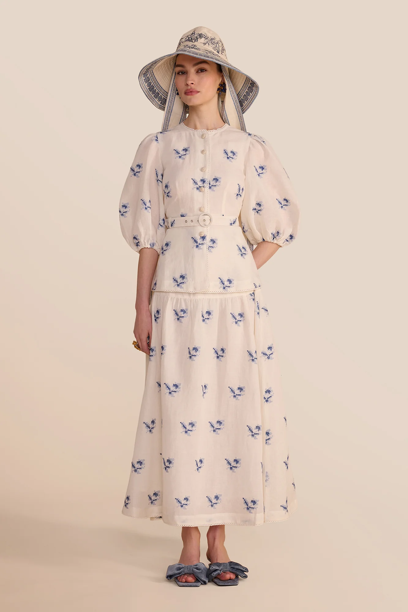 Gabriella White Hatch Rose Blouse - Image 5