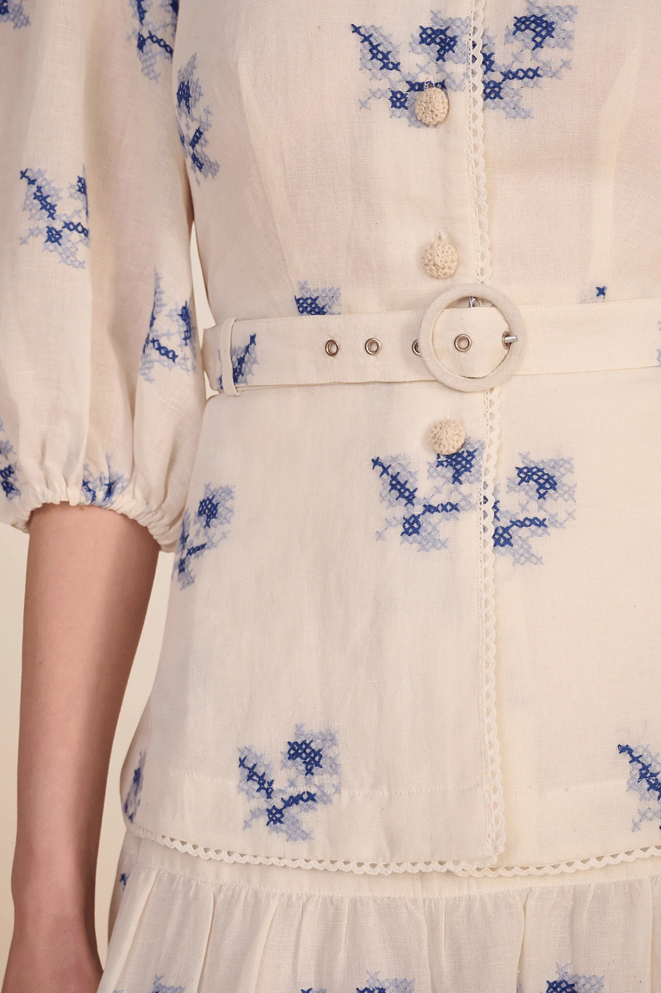Gabriella White Hatch Rose Blouse - Image 7