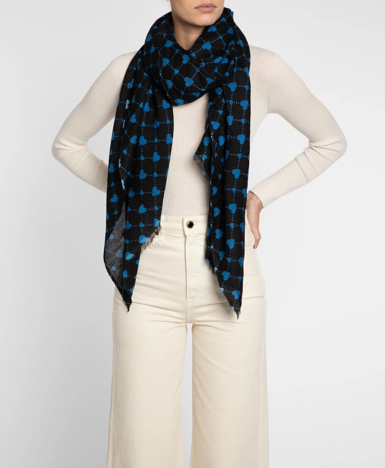 Kiara Diamond Black & Blue - Image 5