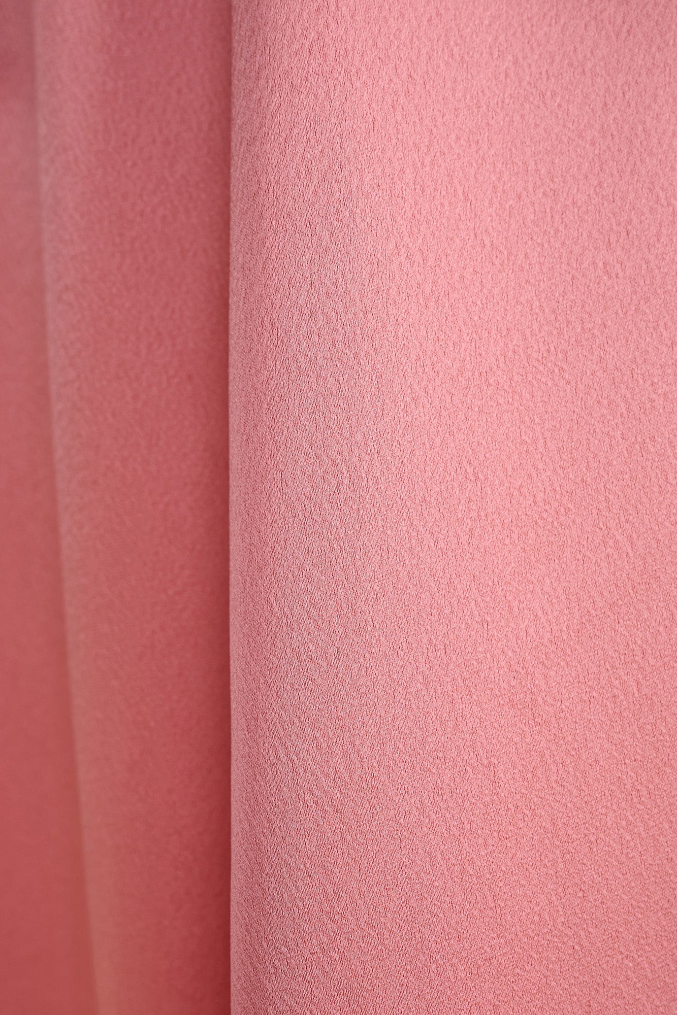 Rani Coral Rose Hammered Satin Dress - Image 9