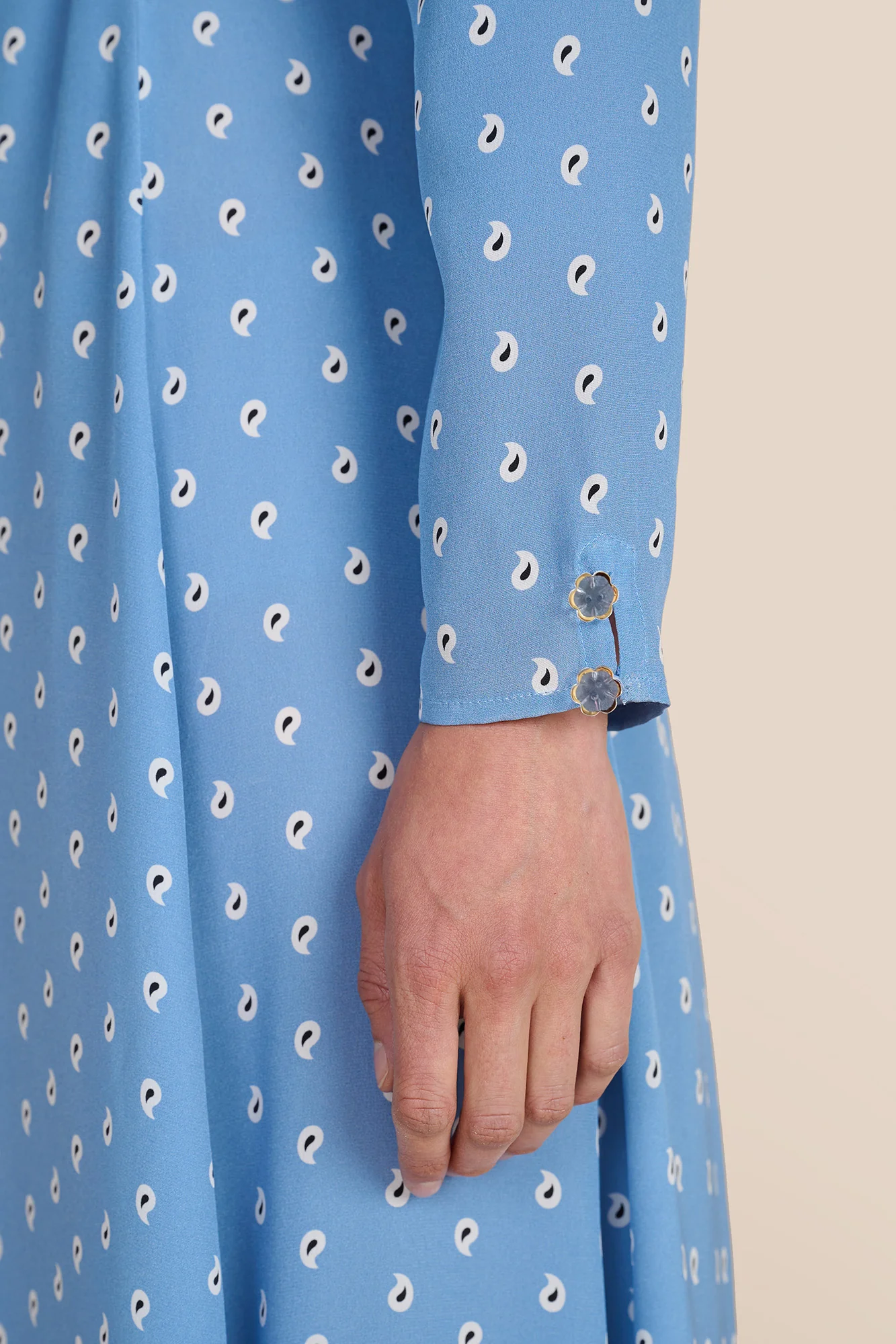 Romy Chambre Paisley Dress - Image 4
